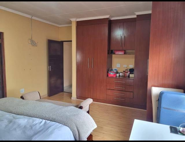 3 BEDROOM HOUSE FOR SALE IN HELDERWYK